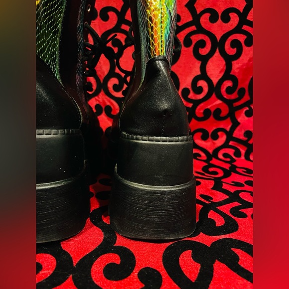 Women’s Platform Chunky Sole Iridescent Boots - Picture 8 of 13